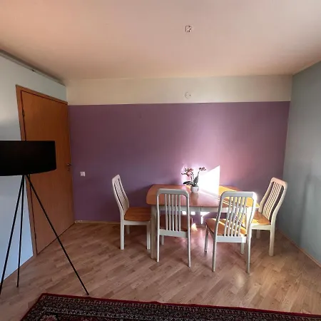Апартаменты 4br In City Centre With Free Parking Таллин