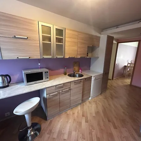 4br In City Centre With Free Parking Lägenhet *